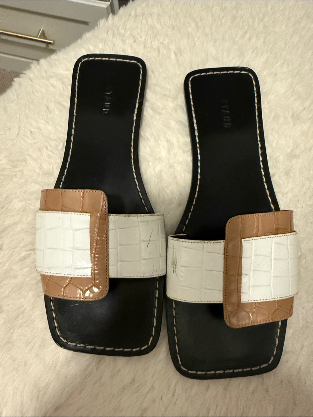 STAUD Women's Two-Tone White and Tan Slide Sandals  38